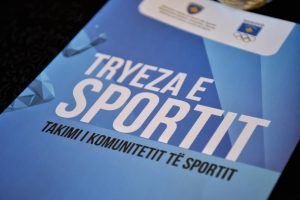 U mbajt “Tryeza e gjashtë e sportit”