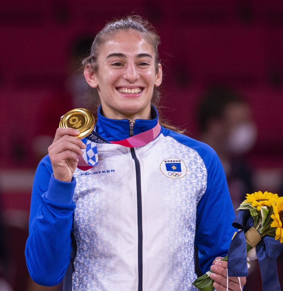 NORA GJAKOVA – Një karrierë e kurorëzuar me të gjithë titujt