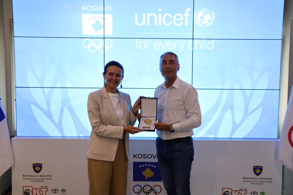 Presidenti Krasniqi priti në takim shefen e UNICEF‑it në Kosovë Veronika Vashchenko